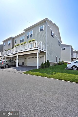 500 SAPPHIRE DR, Malvern, PA 19355