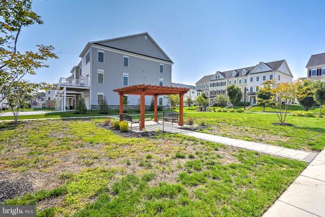 500 SAPPHIRE DR, Malvern, PA 19355