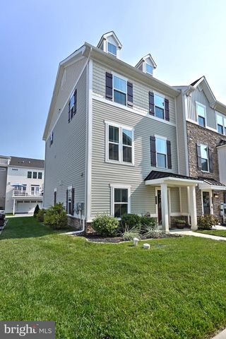500 SAPPHIRE DR, Malvern, PA 19355