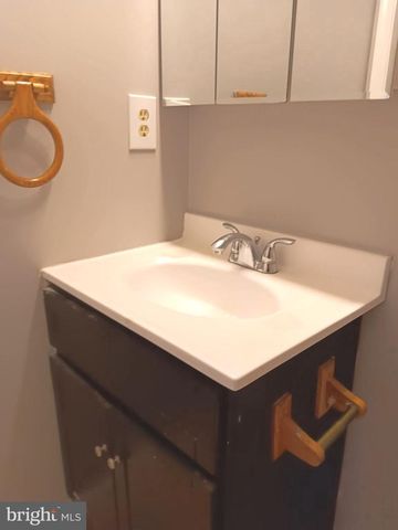 7102 CIPRIANO SPRINGS DR, Lanham, MD 20706