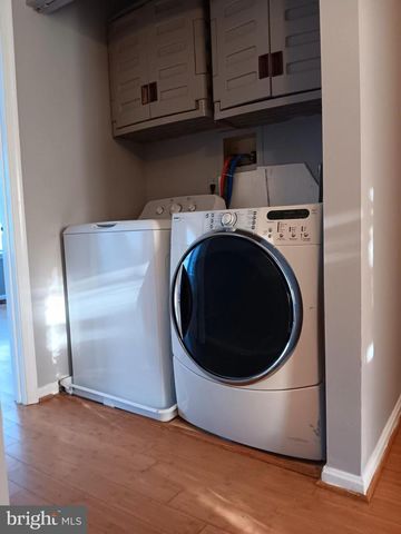 7102 CIPRIANO SPRINGS DR, Lanham, MD 20706