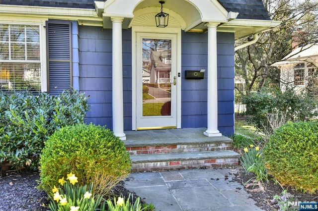 352 Fairway Road, Ridgewood, NJ 07450