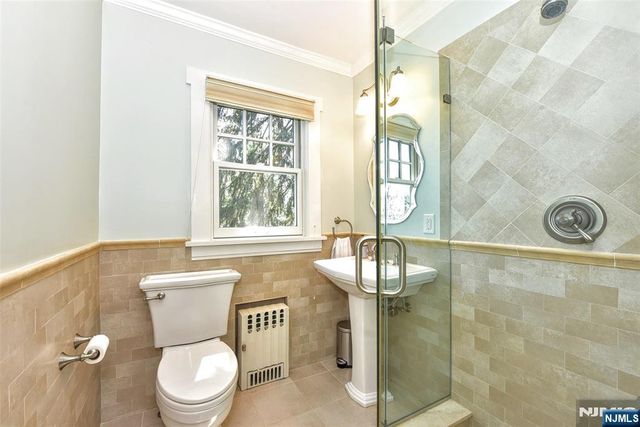 352 Fairway Road, Ridgewood, NJ 07450