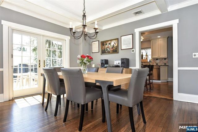 352 Fairway Road, Ridgewood, NJ 07450