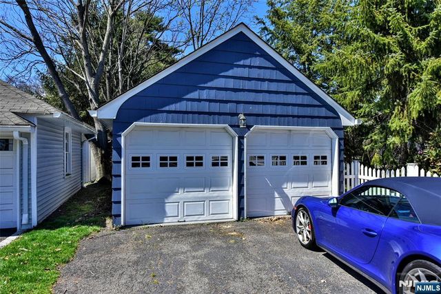 352 Fairway Road, Ridgewood, NJ 07450