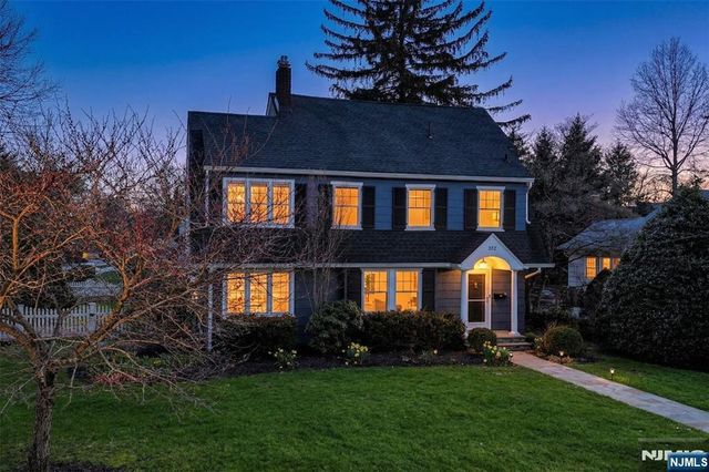 352 Fairway Road, Ridgewood, NJ 07450