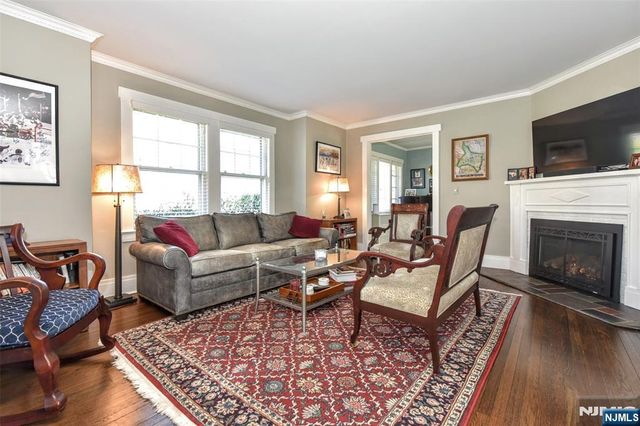 352 Fairway Road, Ridgewood, NJ 07450