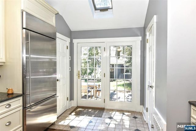 352 Fairway Road, Ridgewood, NJ 07450