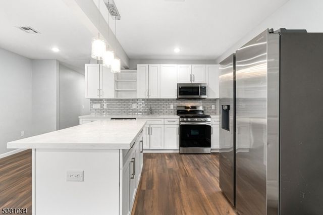 78 Stoll St, Netcong Boro, NJ 07857