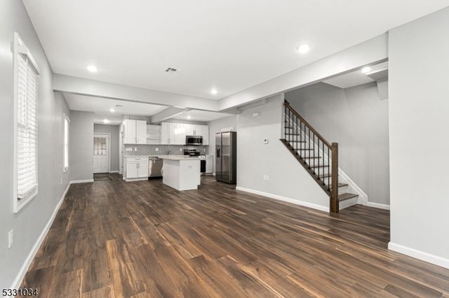 78 Stoll St, Netcong Boro, NJ 07857