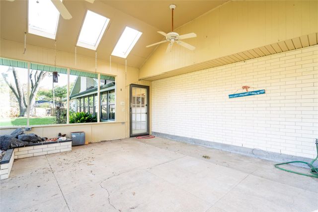 1716 Tara Circle, Texas City, TX 77591