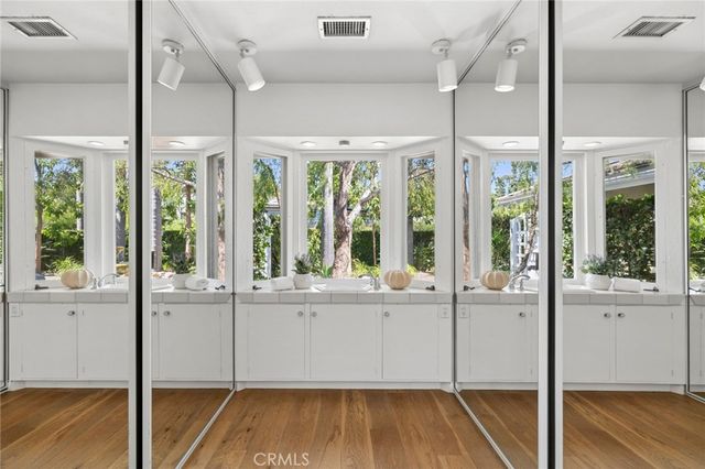 2639 Buckeye Street, Newport Beach, CA 92660