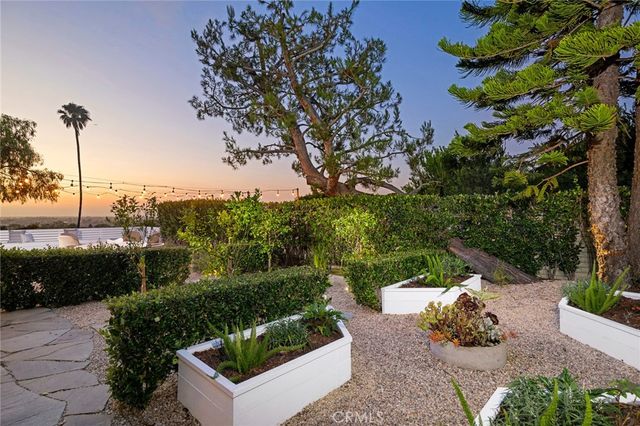 2639 Buckeye Street, Newport Beach, CA 92660