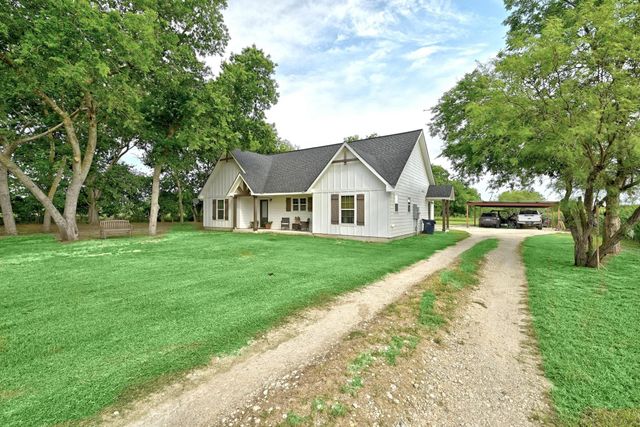 780 County Road 389, Granger, TX 76530