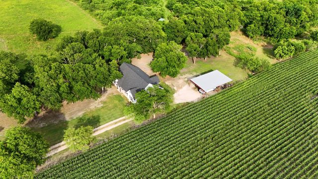 780 County Road 389, Granger, TX 76530