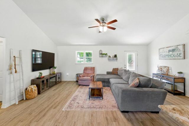 780 County Road 389, Granger, TX 76530