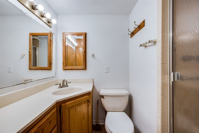 3711 E Devonshire Court, Irving, TX 75062