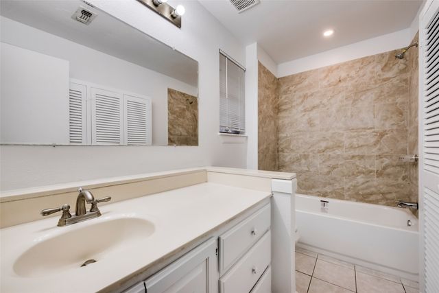 3711 E Devonshire Court, Irving, TX 75062