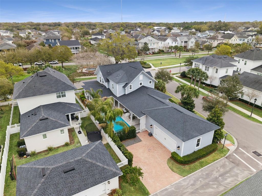 Image 12 of property listing at 720 LAKE BRIM DRIVE, Winter Garden, FL 34787