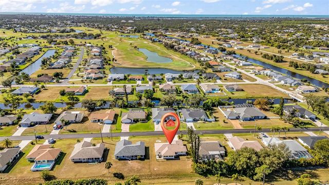 285 MARK TWAIN LANE, Rotonda West, FL 33947