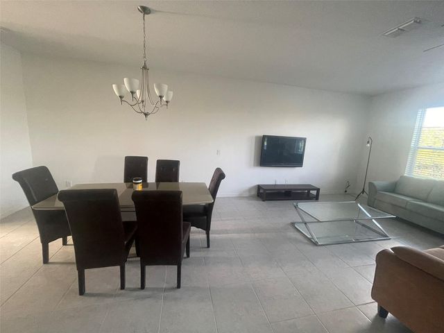 1731 SANIBEL DR, Davenport, FL 33896