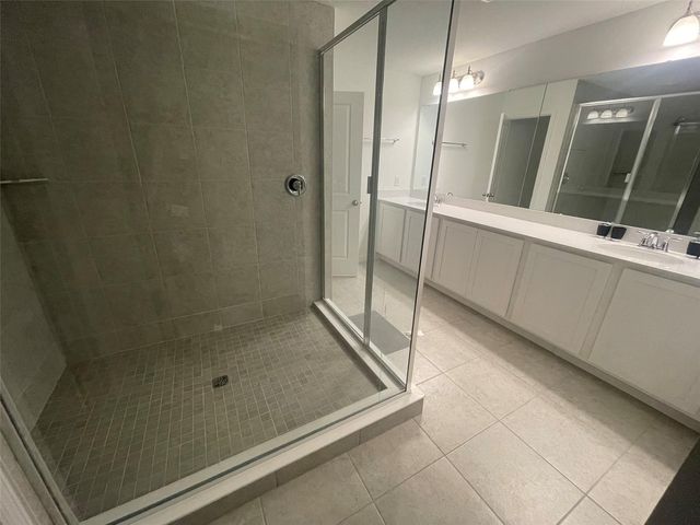 1731 SANIBEL DR, Davenport, FL 33896