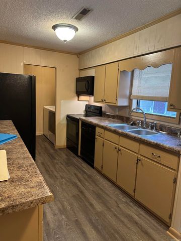 206 Maple Drive, Wynne, AR 72396