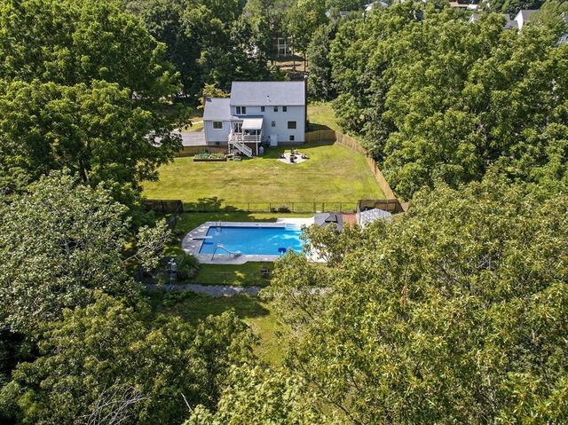 351 Farm Rd, Marlborough, MA 01752