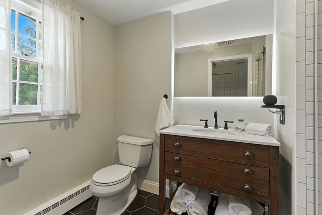 351 Farm Rd, Marlborough, MA 01752