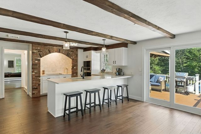 351 Farm Rd, Marlborough, MA 01752