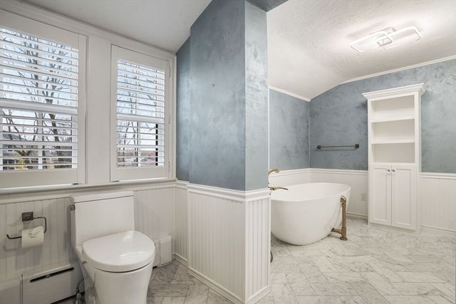 28 Exmoor Road, Newton, MA 02459