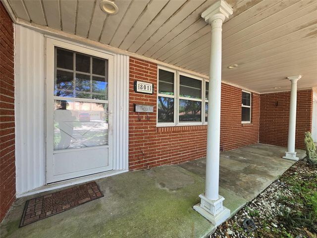 801 Rosewood Drive, Baytown, TX 77520