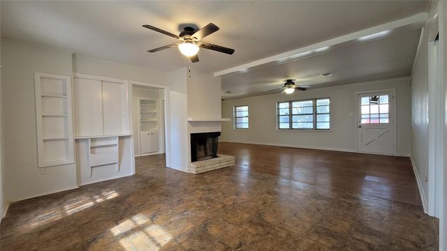 801 Rosewood Drive, Baytown, TX 77520