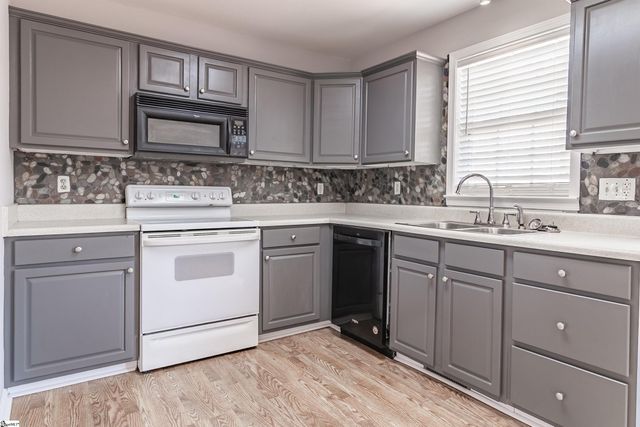301 Stallion Road, Greenville, SC 29617