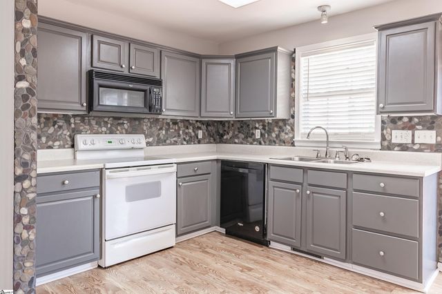 301 Stallion Road, Greenville, SC 29617