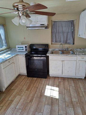 3225 Ada Avenue, Fort Worth, TX 76105