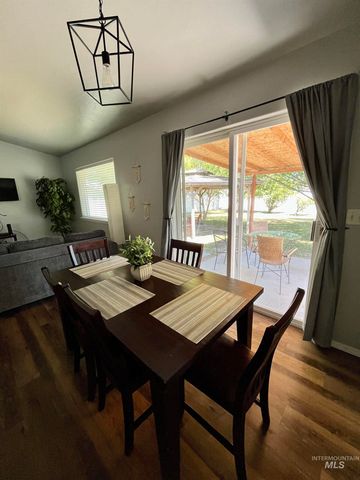 1285 Golden Pheasant Dr, Twin Falls, ID 83301