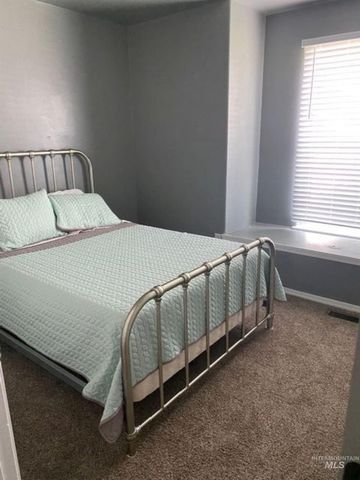 1285 Golden Pheasant Dr, Twin Falls, ID 83301