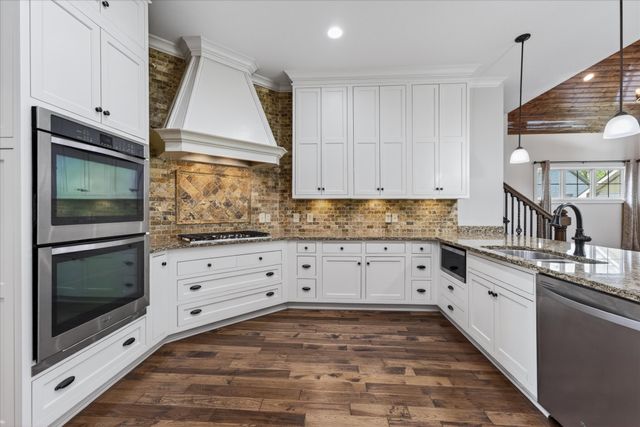 168 Copperstone Drive, Clarksville, TN 37043
