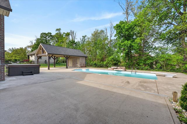 168 Copperstone Drive, Clarksville, TN 37043
