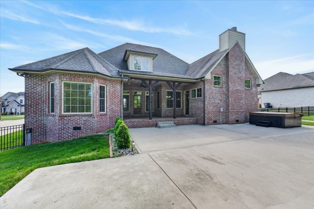 168 Copperstone Drive, Clarksville, TN 37043