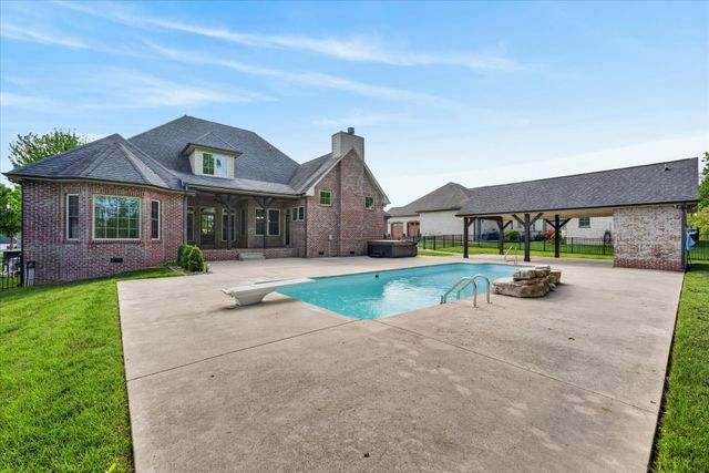 168 Copperstone Drive, Clarksville, TN 37043