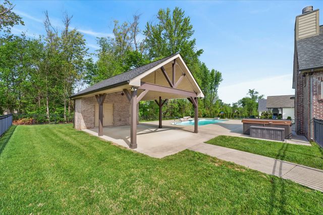 168 Copperstone Drive, Clarksville, TN 37043