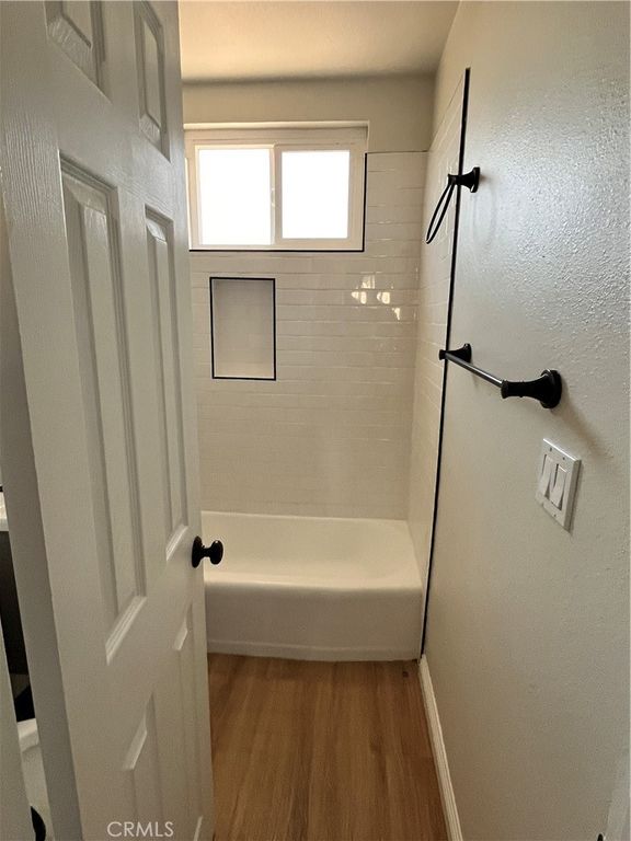 Image 11 of property listing at 703 W Anaheim, Wilmington, CA 90744