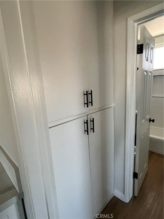 Image 9 of property listing at 703 W Anaheim, Wilmington, CA 90744