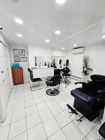 8426 Grand Avenue 1st Floor, Elmhurst, NY 11373