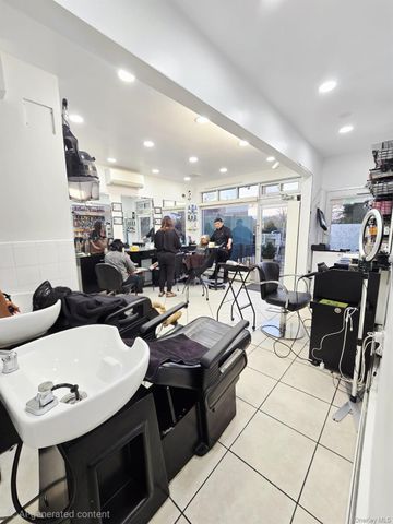 8426 Grand Avenue 1st Floor, Elmhurst, NY 11373