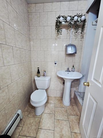 8426 Grand Avenue 1st Floor, Elmhurst, NY 11373