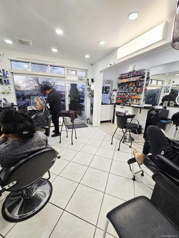 8426 Grand Avenue 1st Floor, Elmhurst, NY 11373