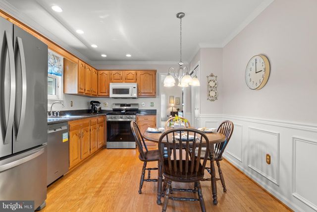 180 CARLTON AVE, Marlton, NJ 08053